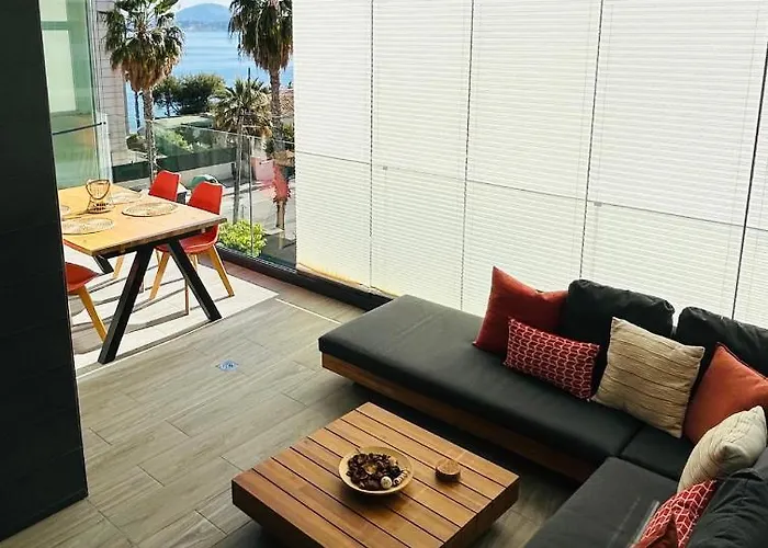 Ii - Sea & Pool View